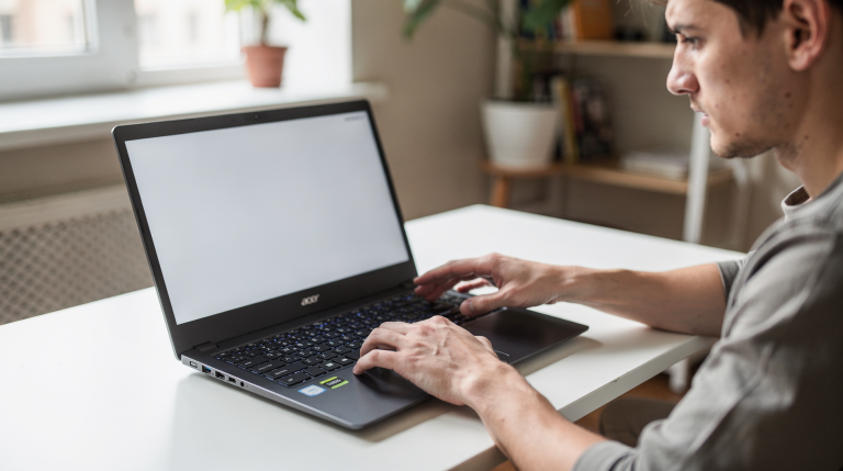 Не работает клавиатура на ноутбуке Acer: как определить причину